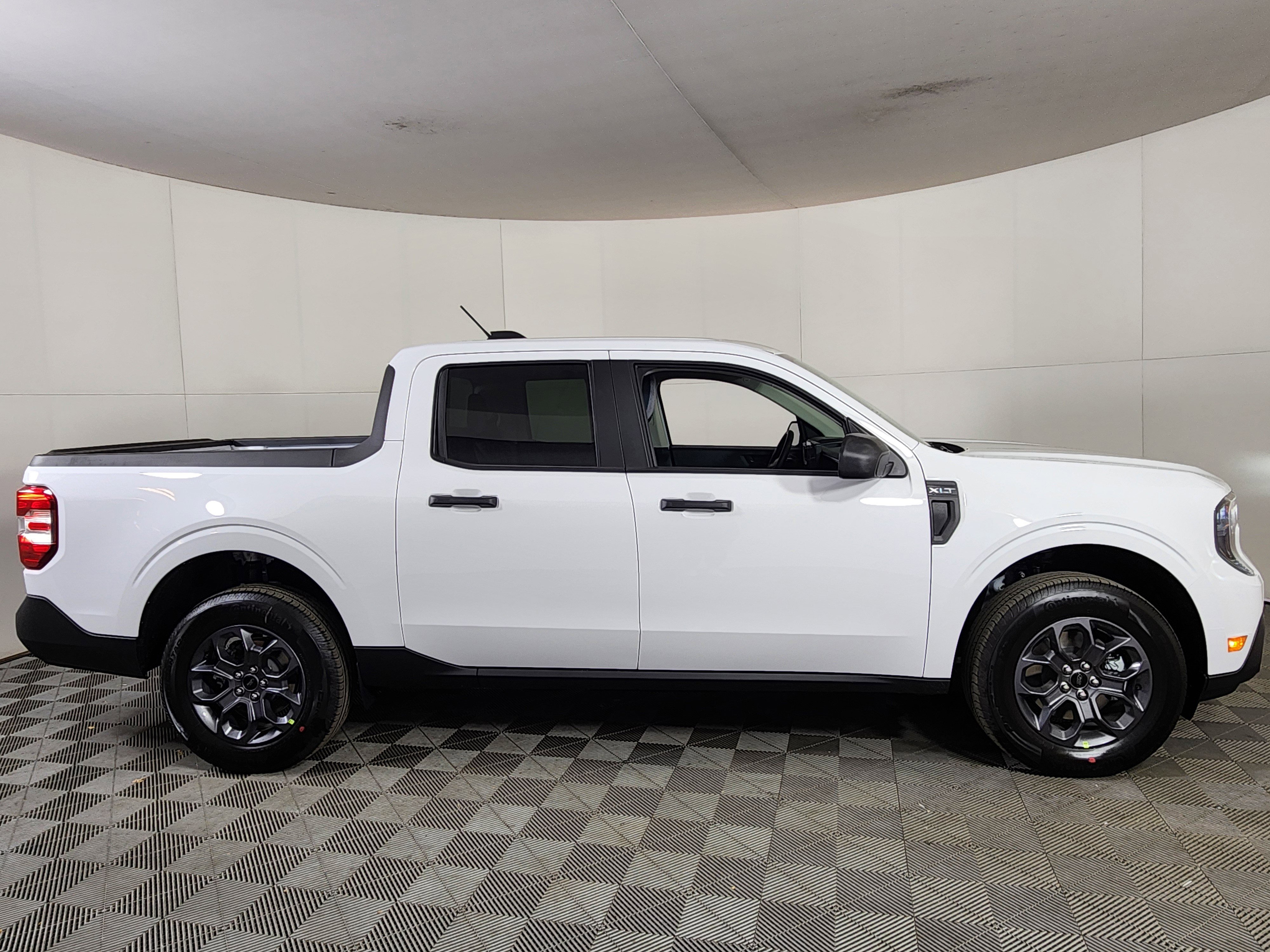 New 2026 Ford Maverick XLT w/ Equipment Group 301A image 9