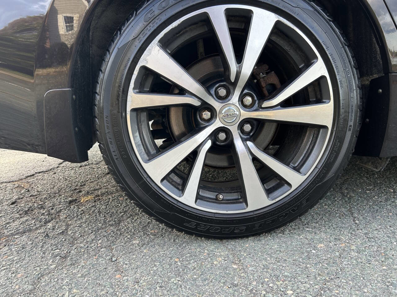 Used 2017 Nissan Maxima Platinum image 30