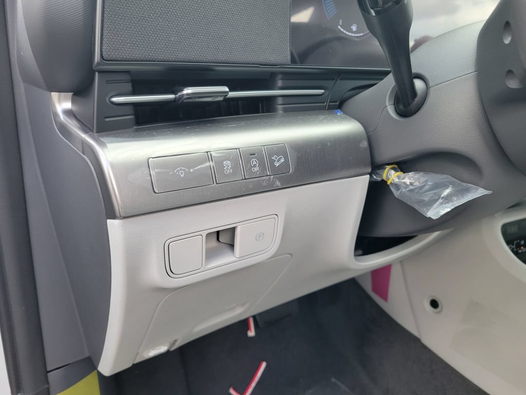 New 2026 Hyundai Kona SE AWD/4WD image 16