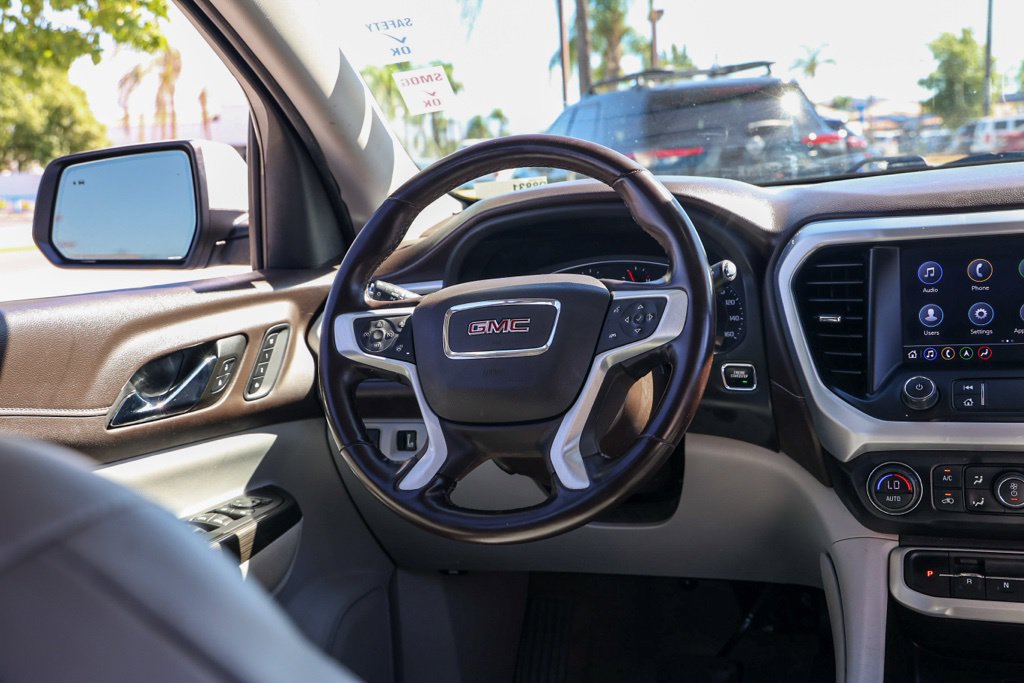 Used 2023 GMC Acadia SLT w/ Preferred Package AWD/4WD image 24