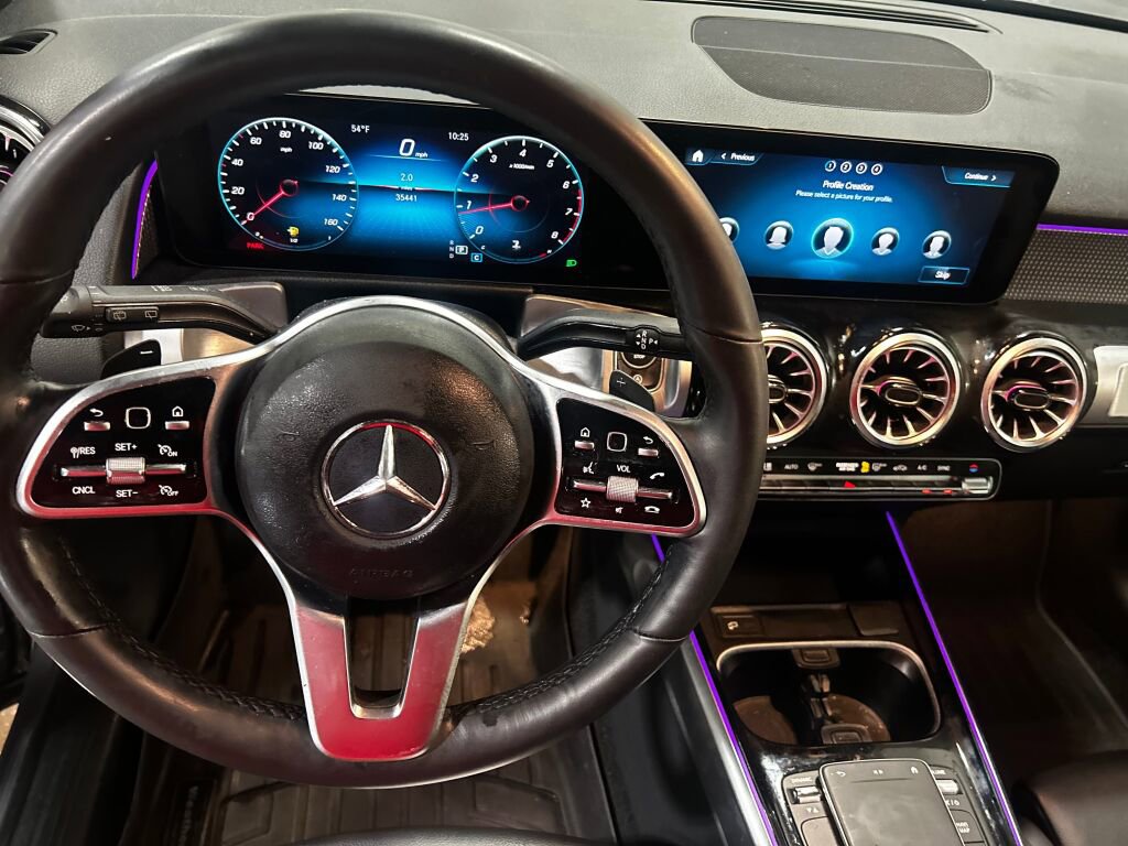 Certified 2022 Mercedes-Benz GLB 250 4MATIC image 4