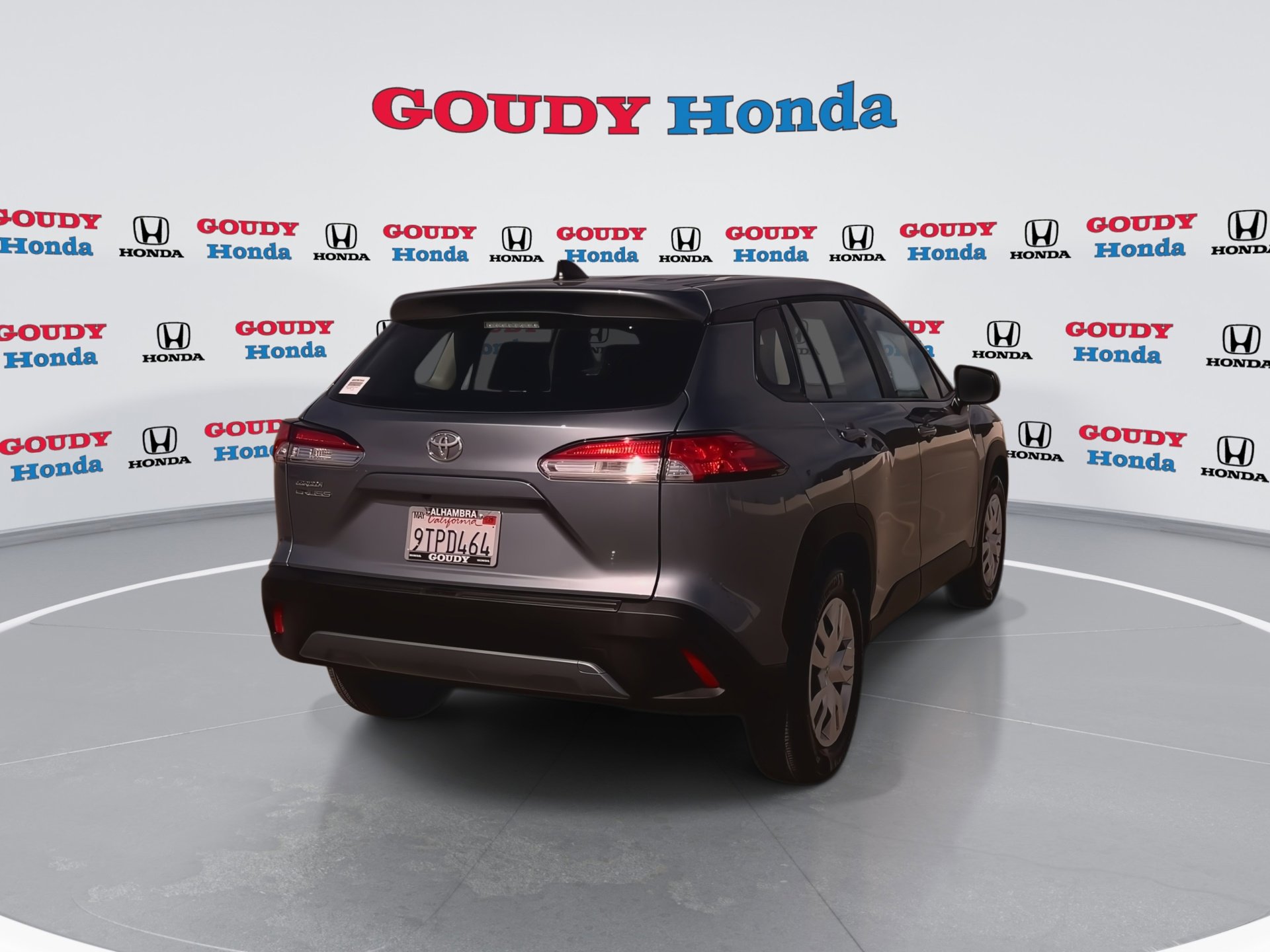 Used 2025 Toyota Corolla Cross L image 8