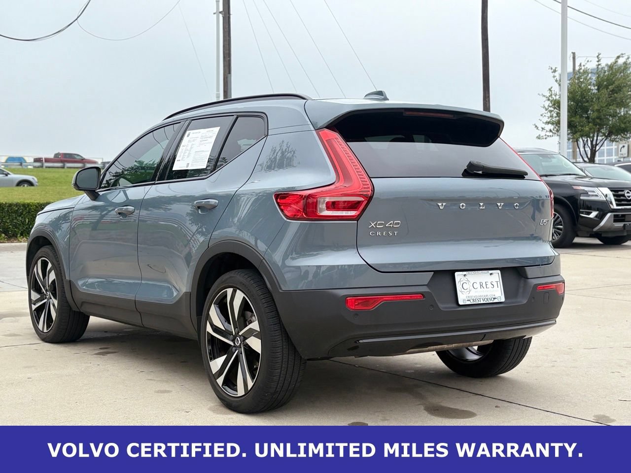 Certified 2023 Volvo XC40 B5 Plus w/ Climate Package AWD/4WD image 8