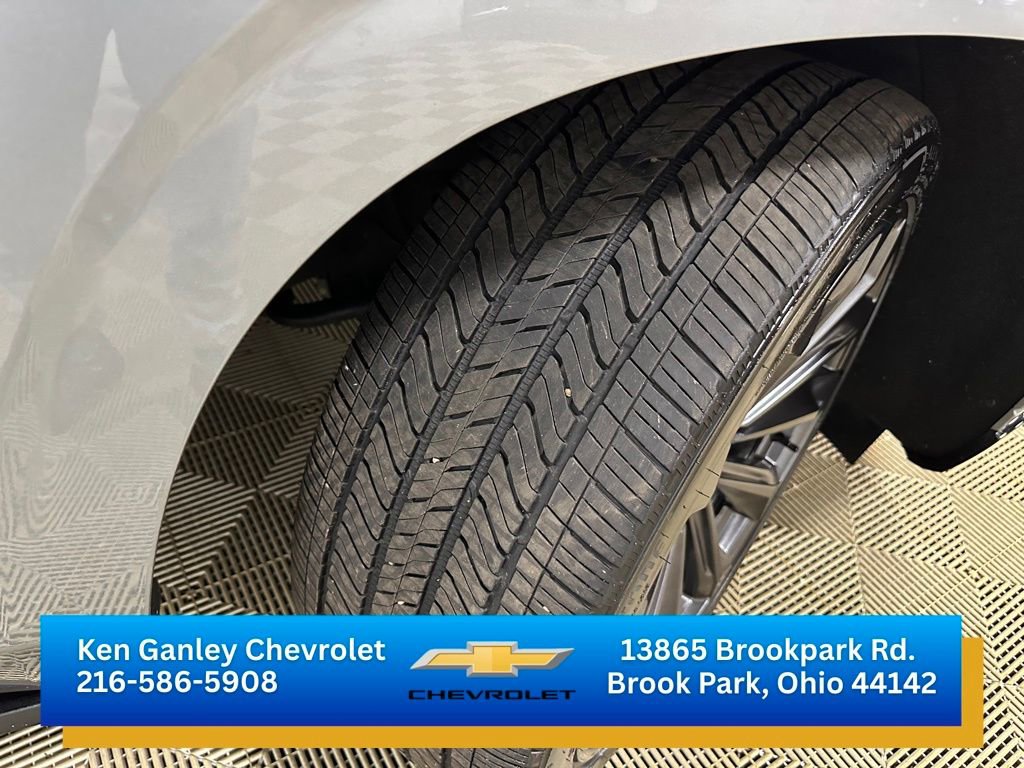 Used 2025 Cadillac Escalade V AWD/4WD image 29