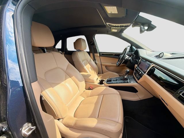 Used 2019 Porsche Macan AWD/4WD image 28