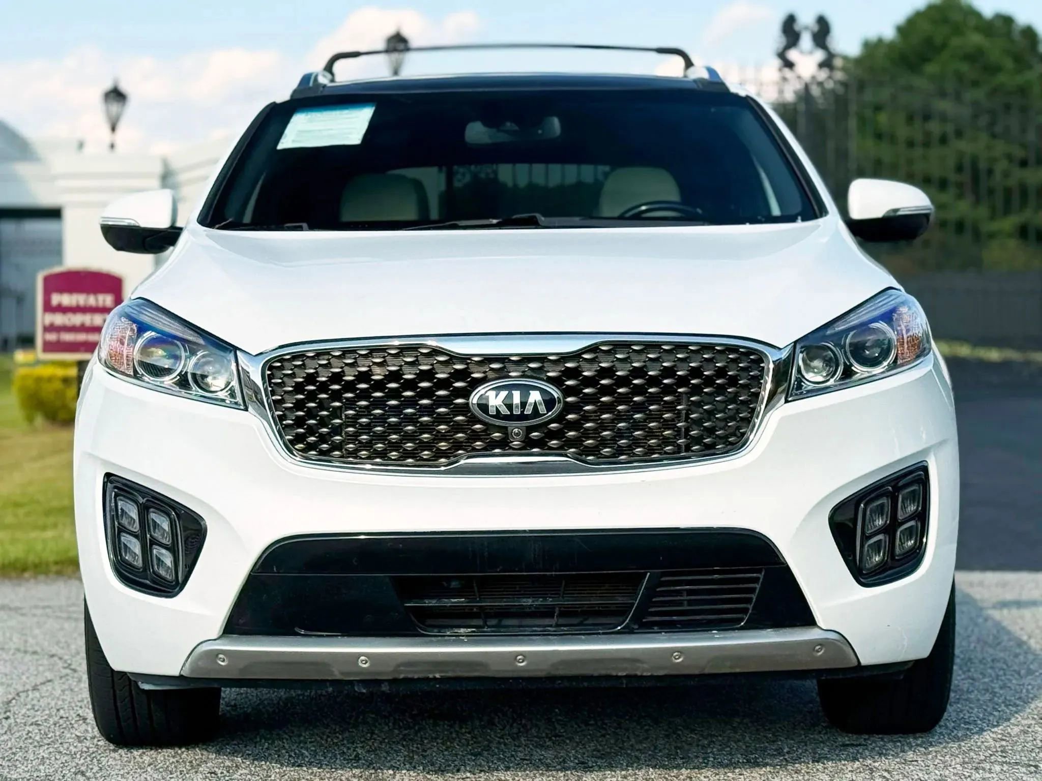 Used 2018 Kia Sorento SX image 3
