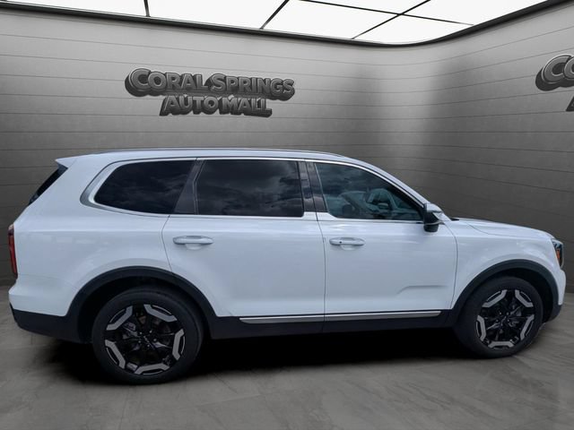 Certified 2023 Kia Telluride S w/ S Sunroof Package FWD image 8