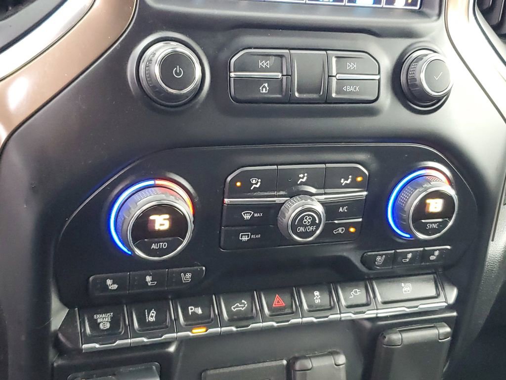 Used 2020 Chevrolet Silverado 2500 High Country w/ Technology Package AWD/4WD image 25