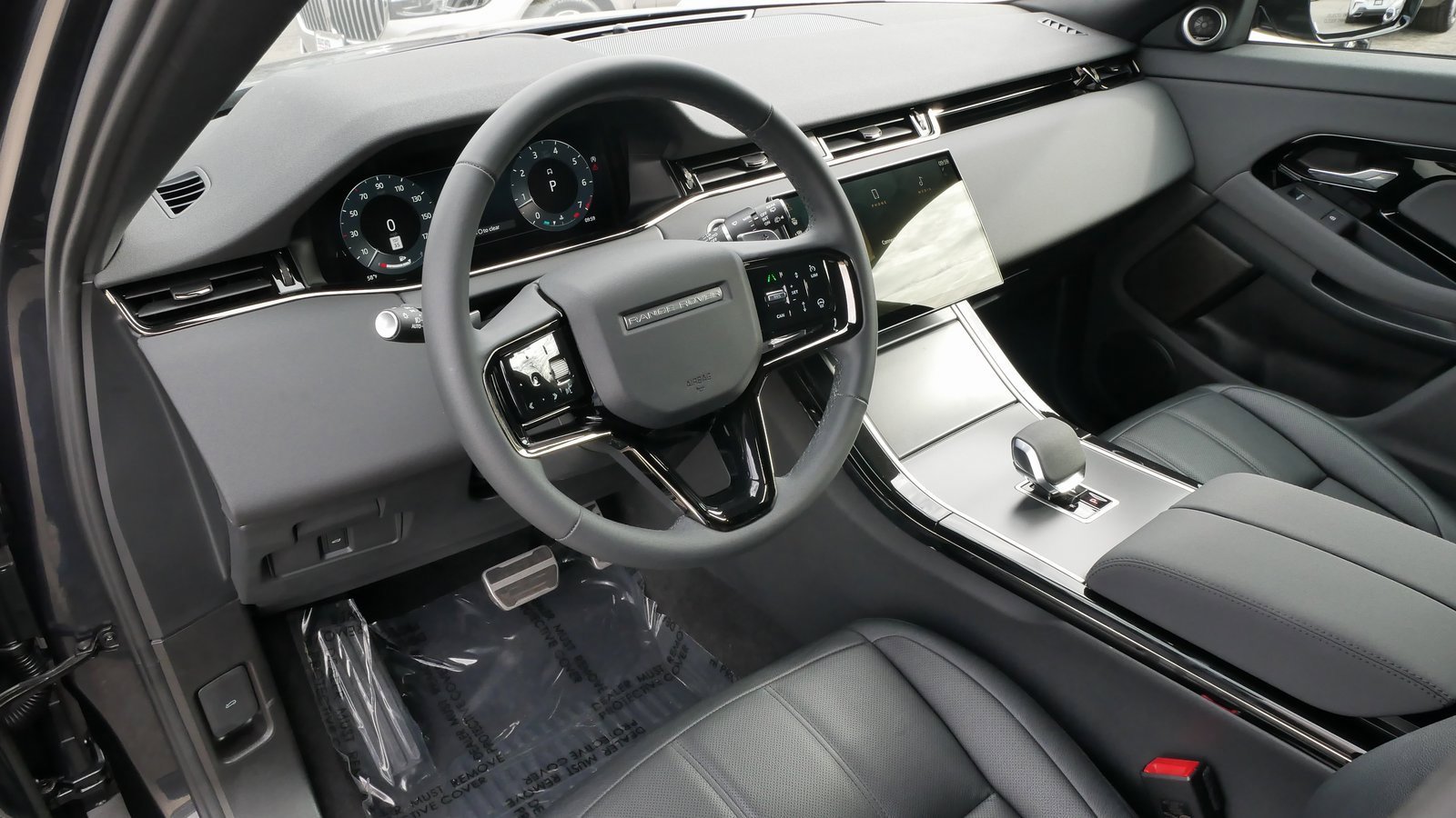Used 2024 Land Rover Range Rover Evoque Dynamic SE image 30
