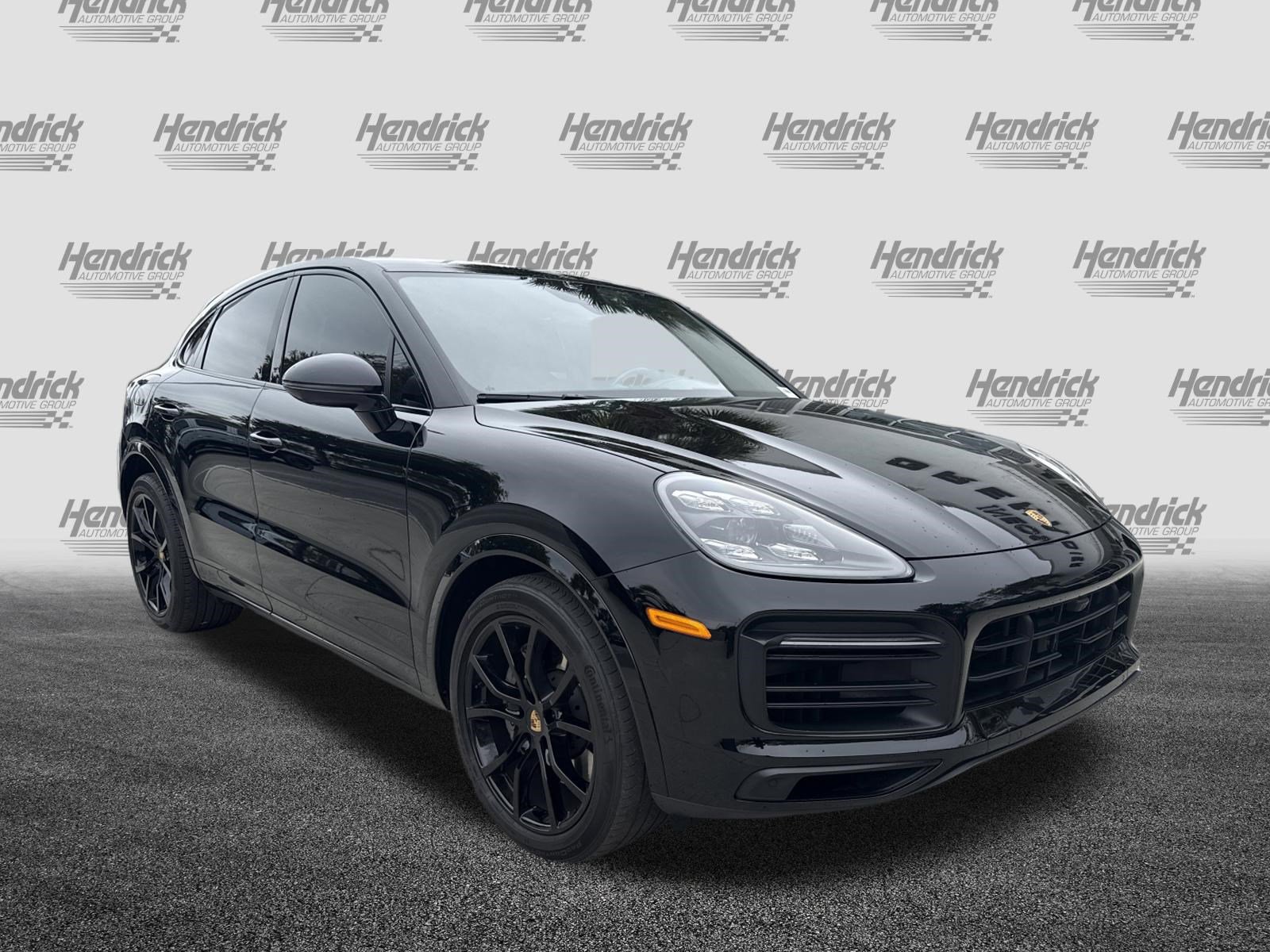 Used 2022 Porsche Cayenne S Platinum image 3