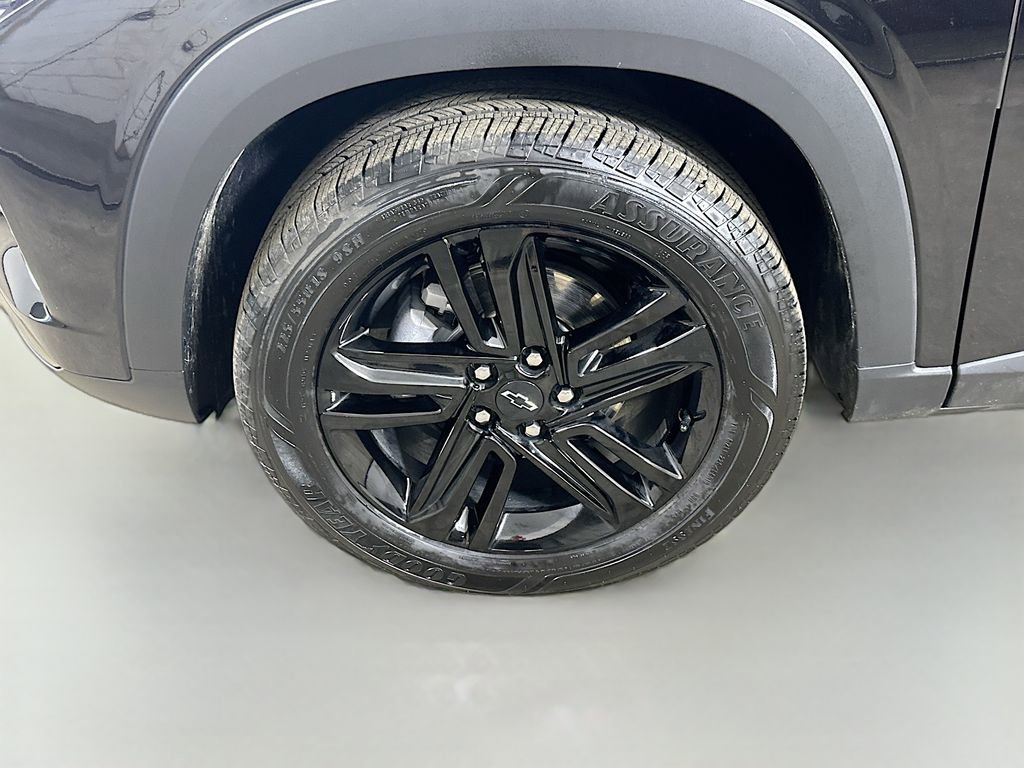 Used 2025 Chevrolet Trax ACTIV image 8