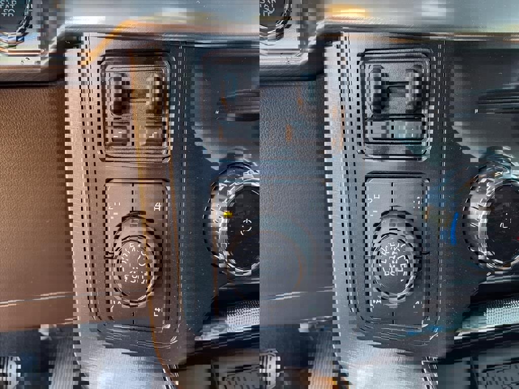 New 2025 Ford F150 King Ranch w/ FX4 Off-Road Package image 13