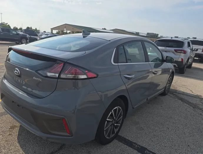 Used 2021 Hyundai Ioniq Limited FWD image 3