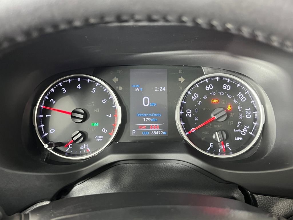 Used 2021 Toyota RAV4 XLE Premium image 19