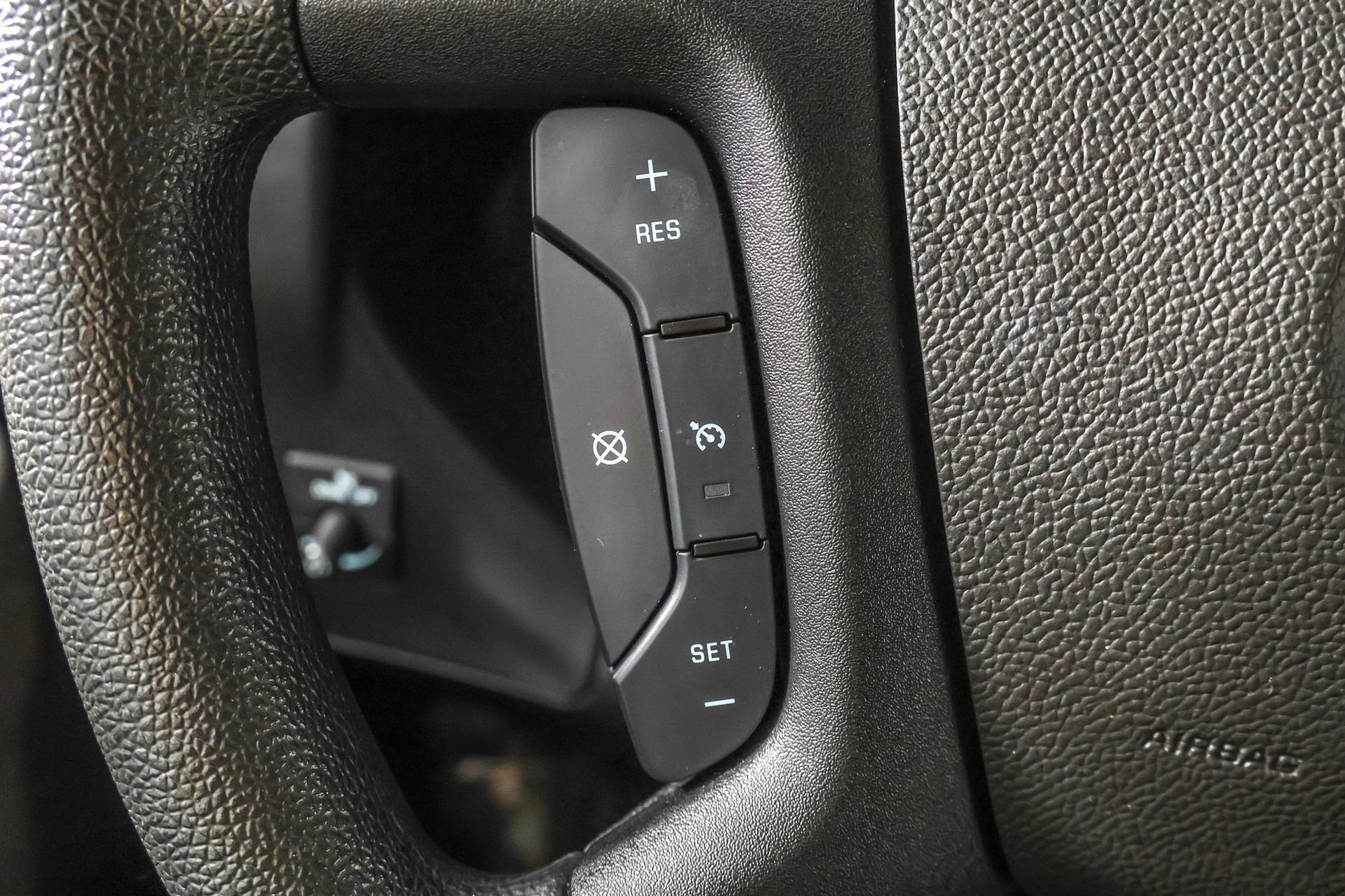 Used 2025 Chevrolet Express 3500 LT w/ LT Preferred Equipment Group image 26