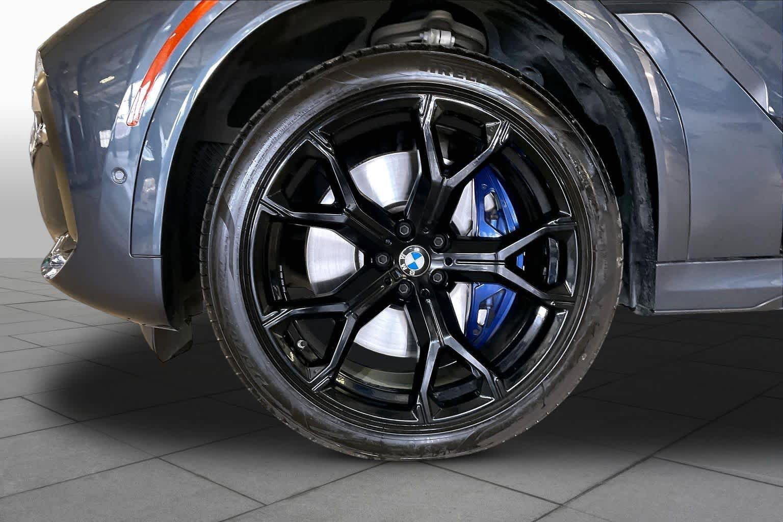 Used 2021 BMW X6 M50i w/ Premium Package AWD/4WD image 9