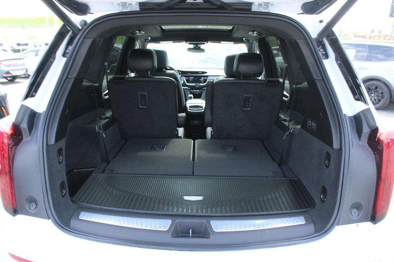 Used 2024 Cadillac XT6 Premium Luxury AWD/4WD image 6