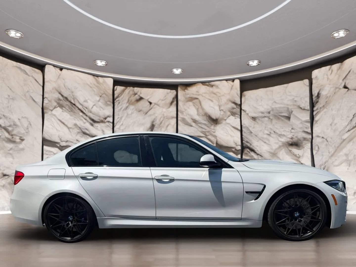Used 2018 BMW M3 w/ Competition Package RWD image 4