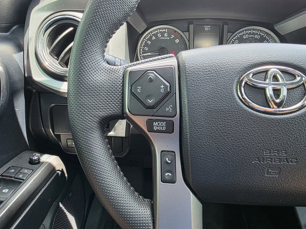 Used 2016 Toyota Tacoma Limited w/ Towing Package AWD/4WD image 24