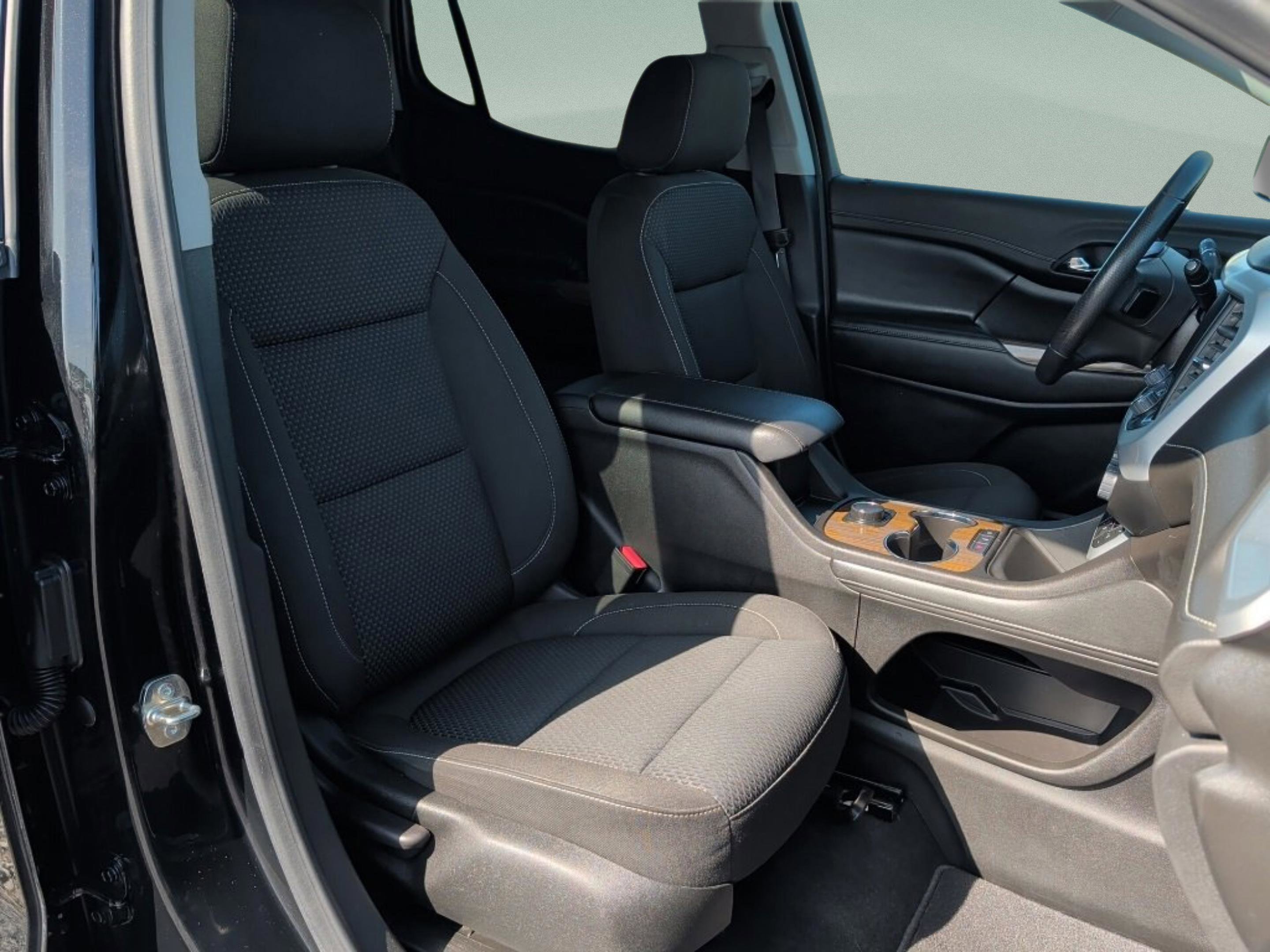 Used 2023 GMC Acadia SLE image 37