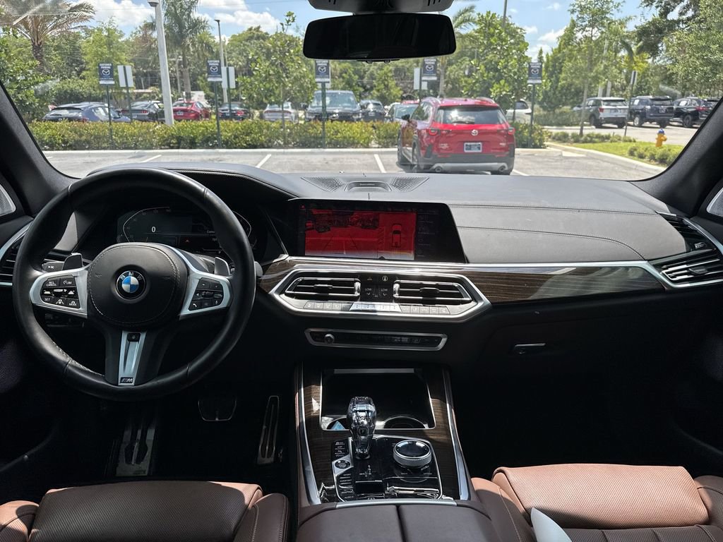 Used 2019 BMW X5 xDrive50i w/ M Sport Package AWD/4WD image 14