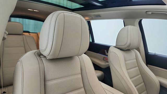 Used 2024 Mercedes-Benz GLS 450 4MATIC image 22
