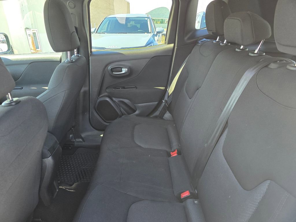 Used 2019 Jeep Renegade Sport AWD/4WD image 16