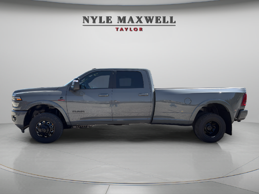 New 2027 RAM 3500 Laramie w/ Night Edition AWD/4WD image 10