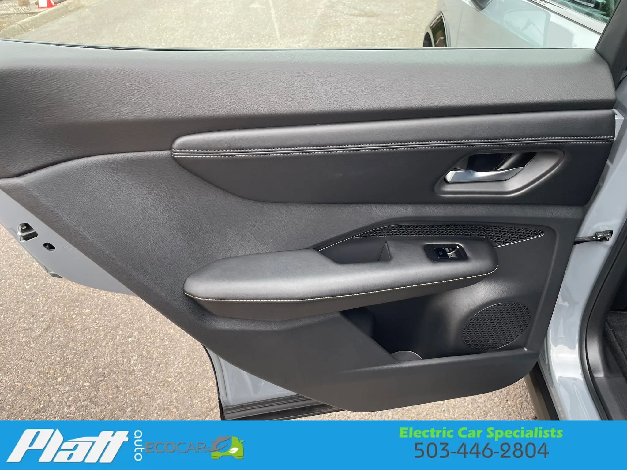 Used 2023 Nissan Ariya FWD image 40