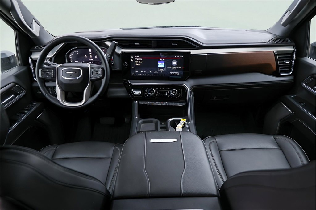 Used 2024 GMC Sierra 3500 Denali w/ Denali Reserve Package image 28