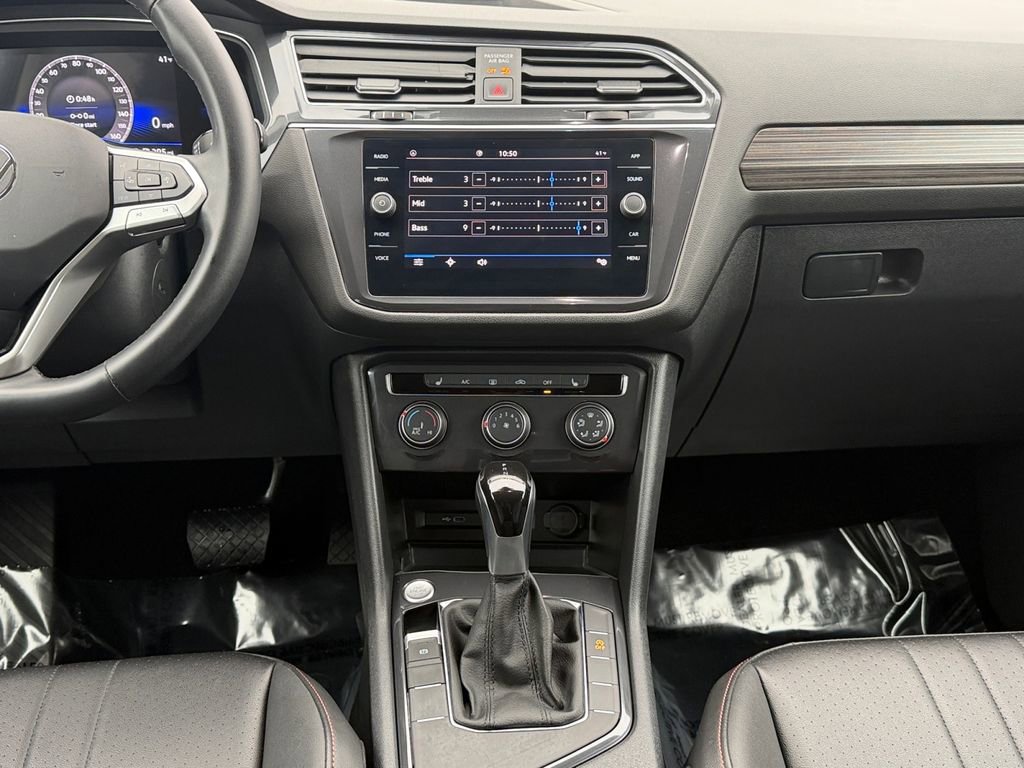 Used 2024 Volkswagen Tiguan Wolfsburg Edition image 11