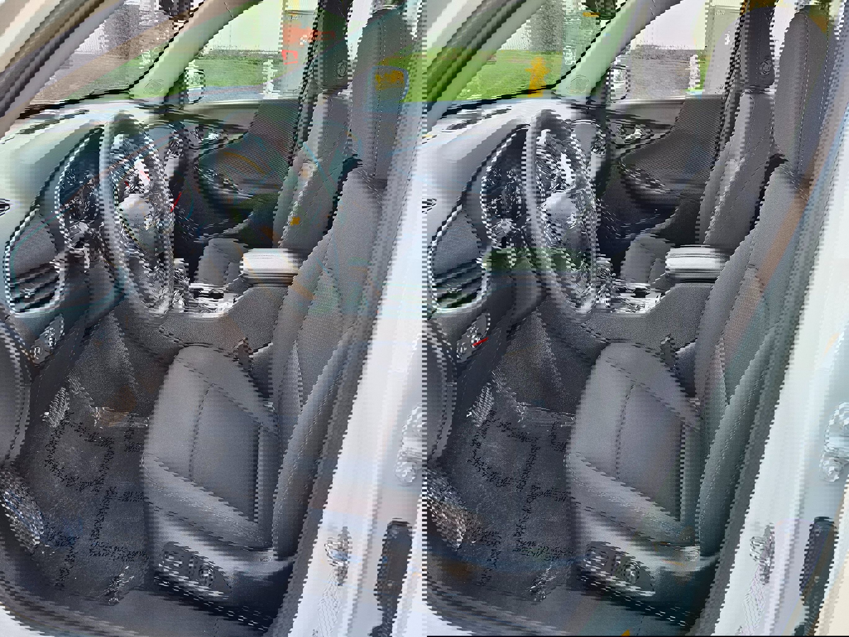 Used 2023 Chevrolet Malibu LT image 15