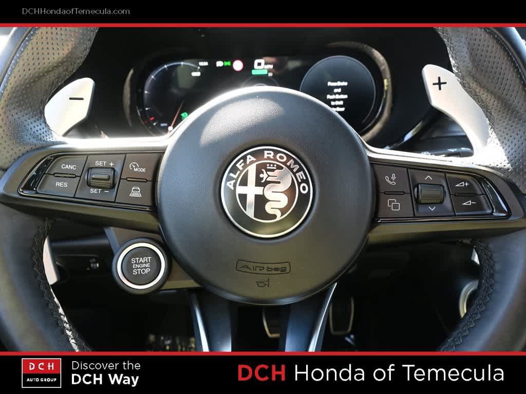 Used 2024 Alfa Romeo Tonale Veloce w/ Premium Interior Package AWD/4WD image 9