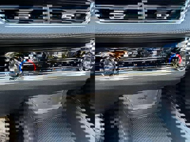 New 2026 Chevrolet Equinox LT w/ Convenience Package II image 15