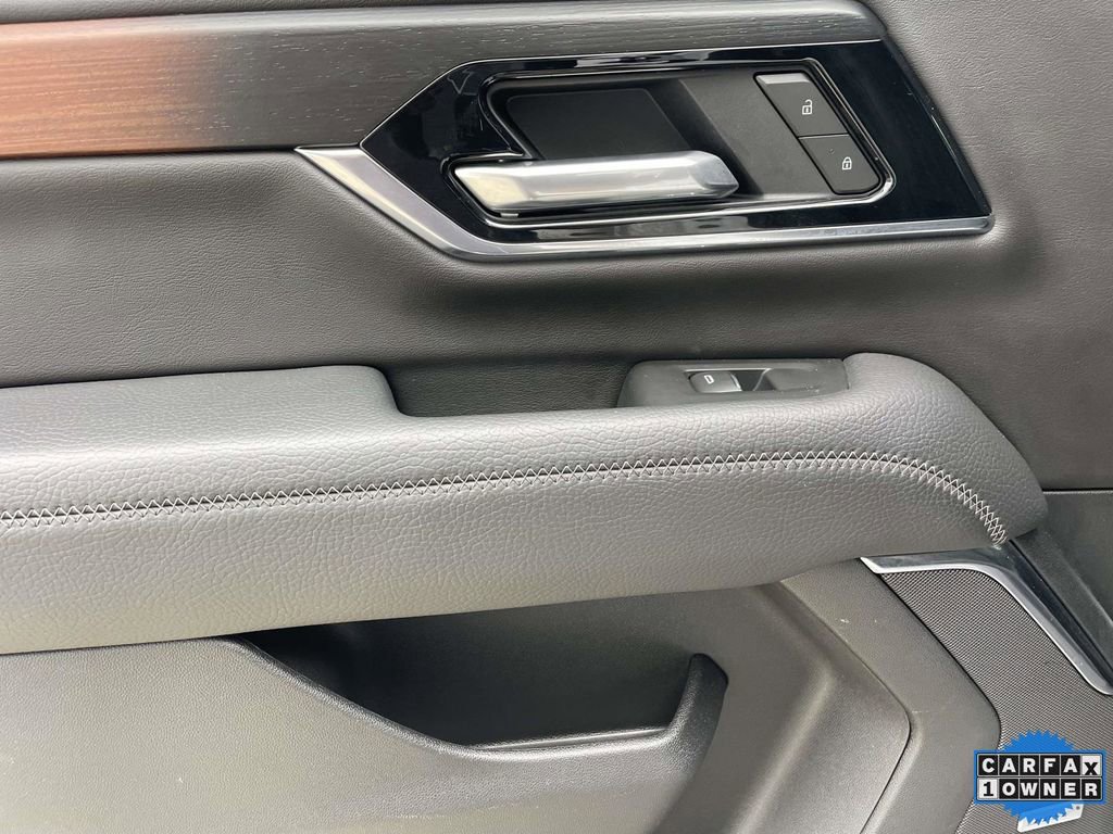 Used 2025 GMC Yukon Denali image 12