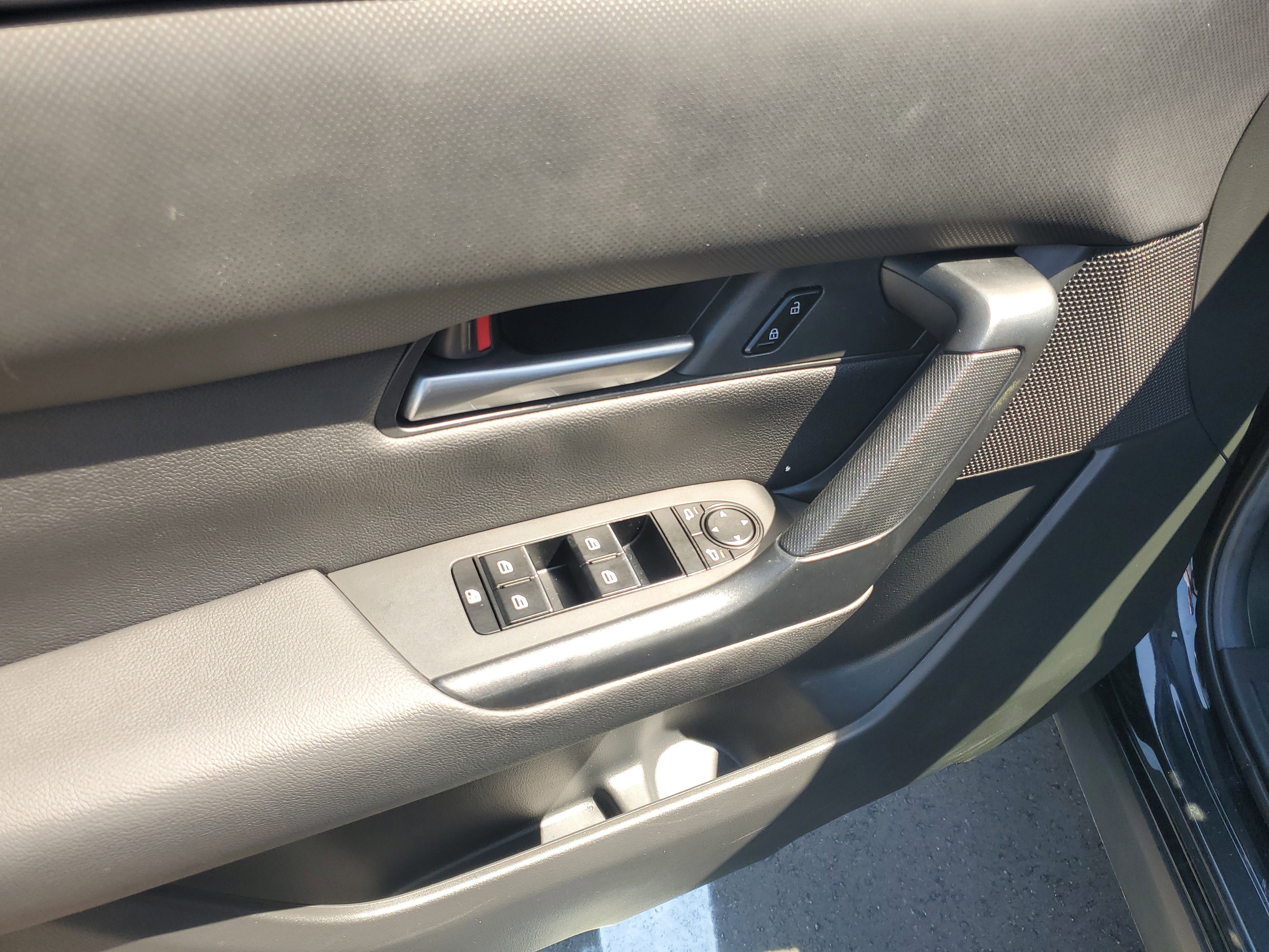 Used 2025 MAZDA CX-50 AWD 2.5 S w/ Select Package image 13