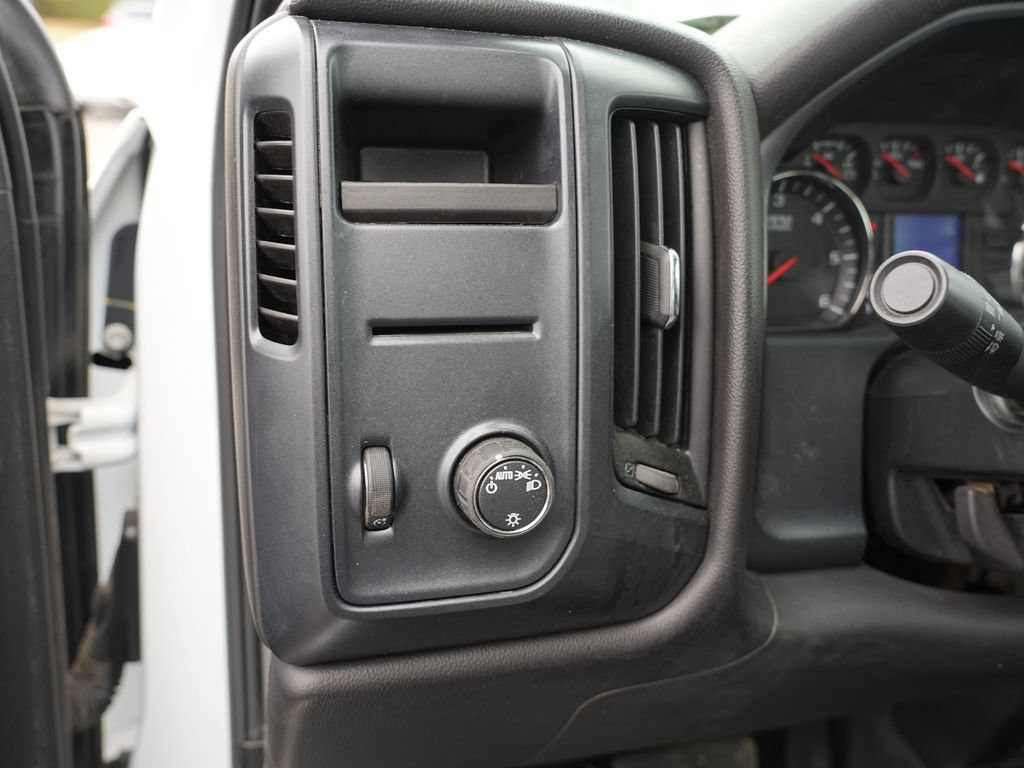Used 2016 Chevrolet Silverado 2500 W/T AWD/4WD image 13