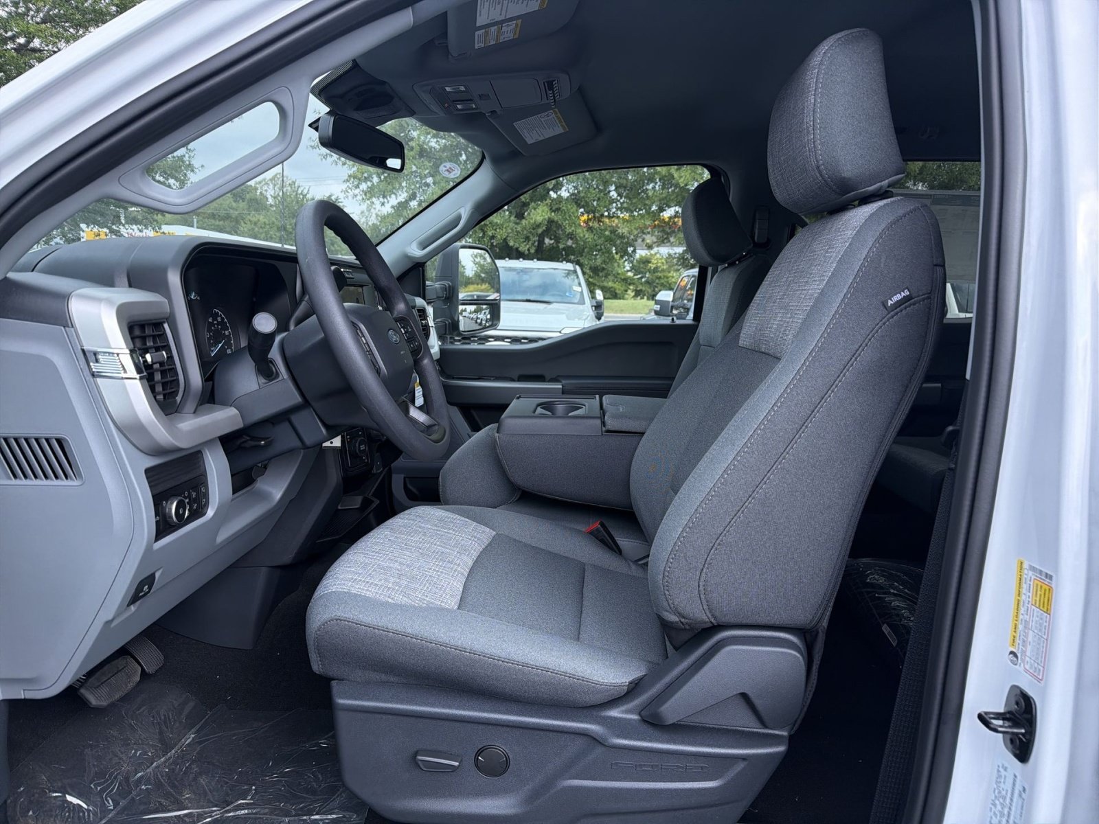 New 2027 Ford F450 XLT w/ 360-Degree Camera Package AWD/4WD image 23