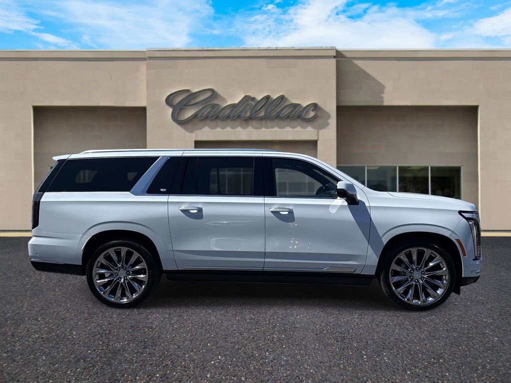 New 2026 Cadillac Escalade ESV Luxury AWD/4WD image 2