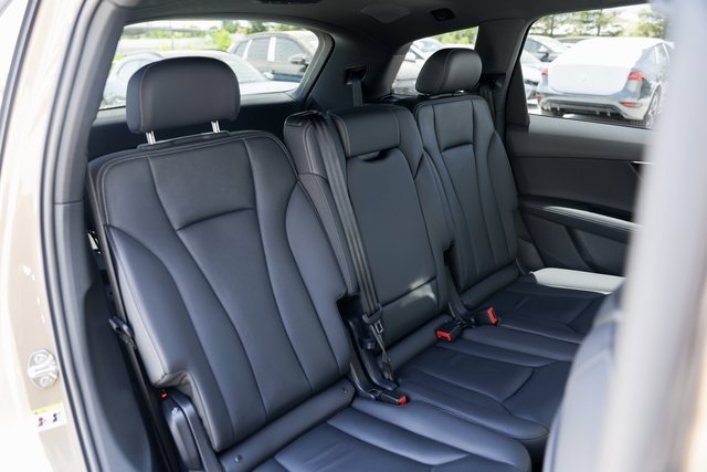 Used 2025 Audi Q7 3.0T Premium Plus w/ Premium Plus Package image 25