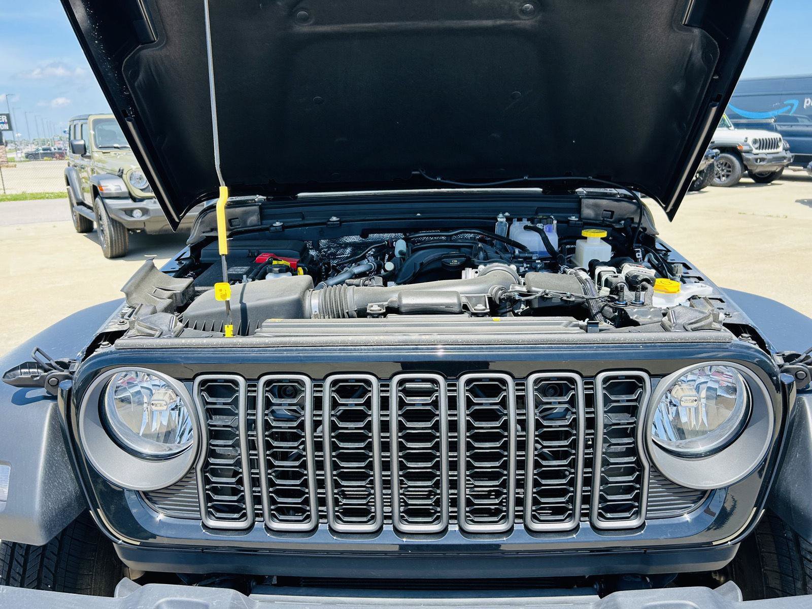 New 2026 Jeep Gladiator Sport AWD/4WD image 38