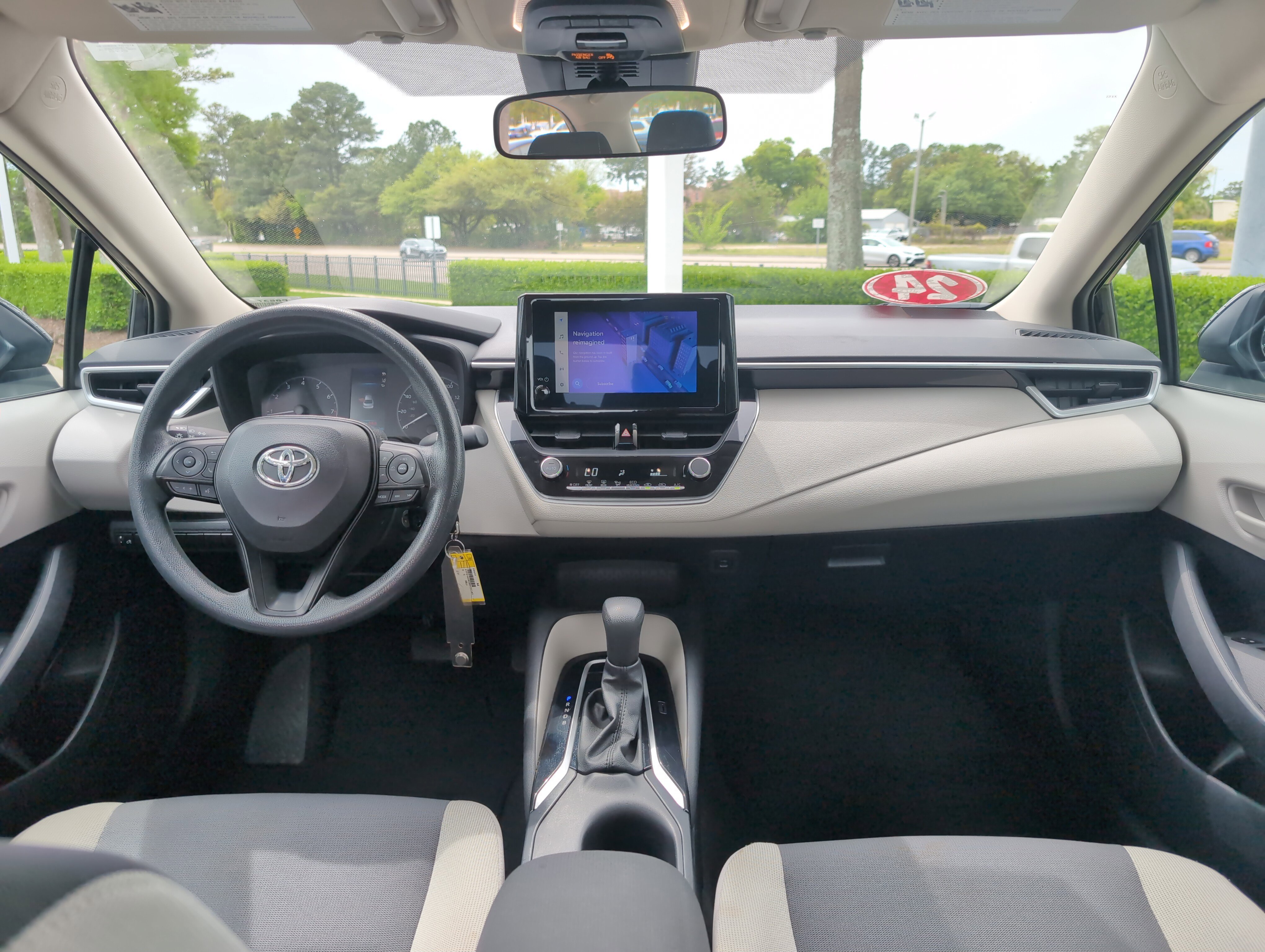 Certified 2024 Toyota Corolla LE FWD image 28