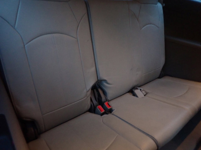 Used 2017 Chevrolet Traverse LT image 16