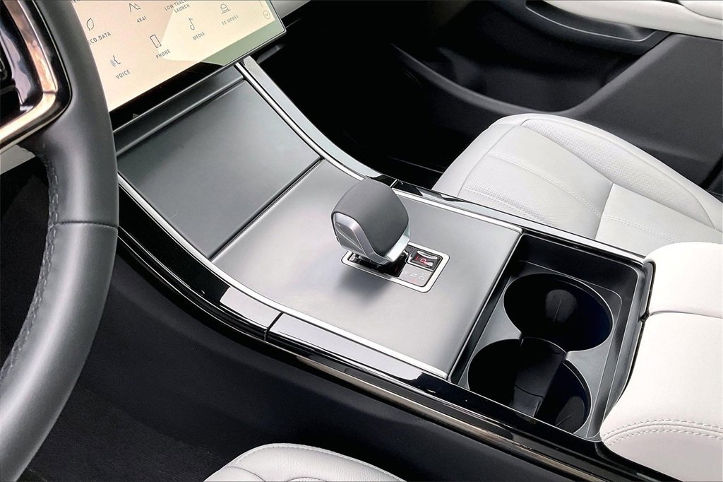 Certified 2026 Land Rover Range Rover Evoque S image 18