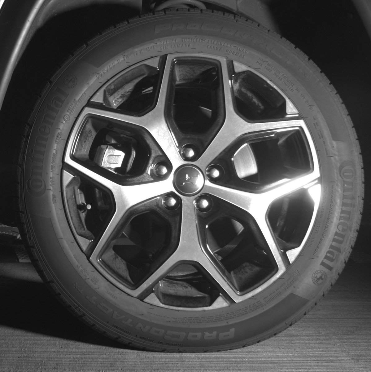 Used 2025 Jeep Compass Limited image 12