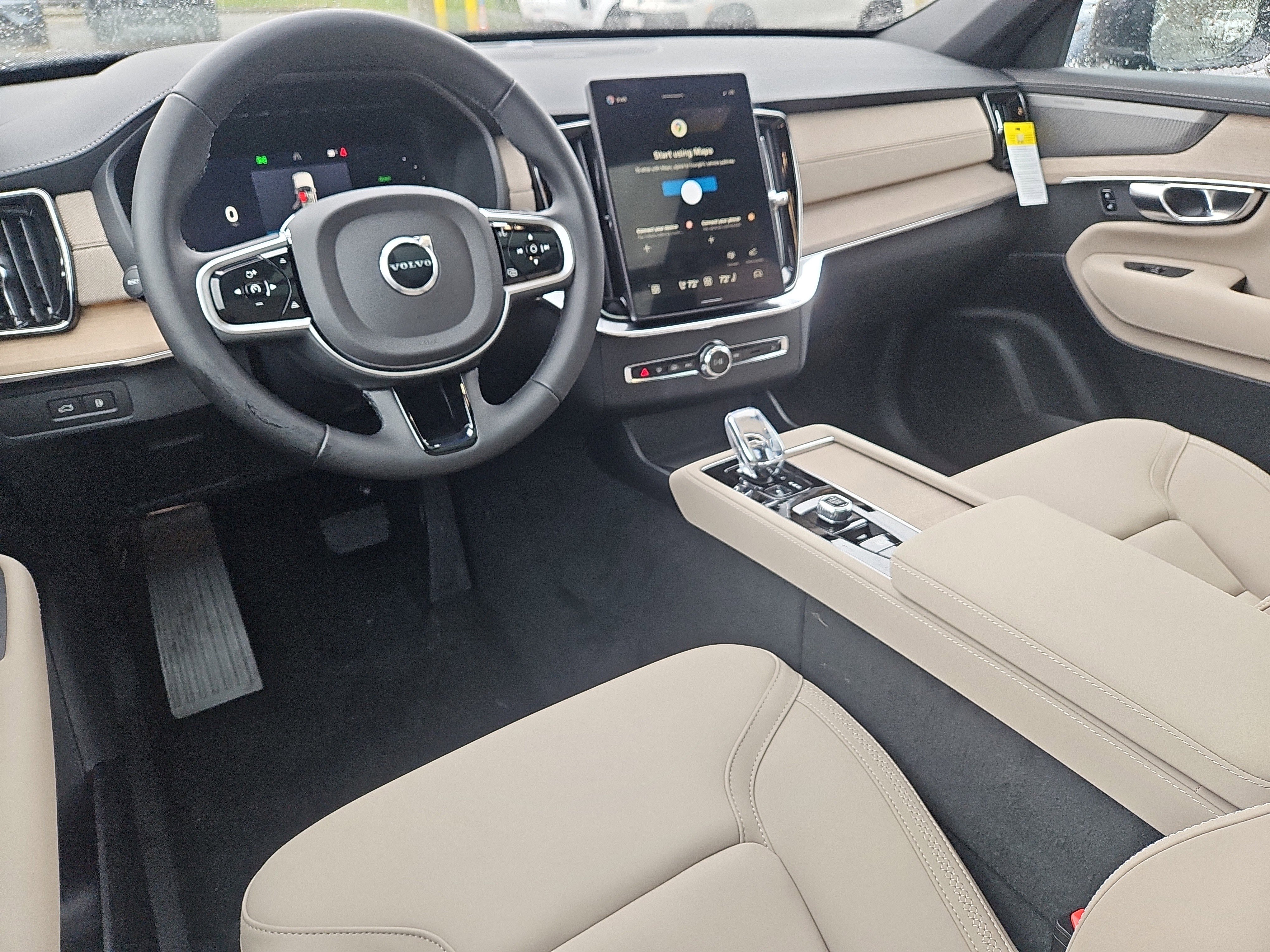New 2026 Volvo XC90 T8 Plus w/ Protection Package Premier AWD/4WD image 3