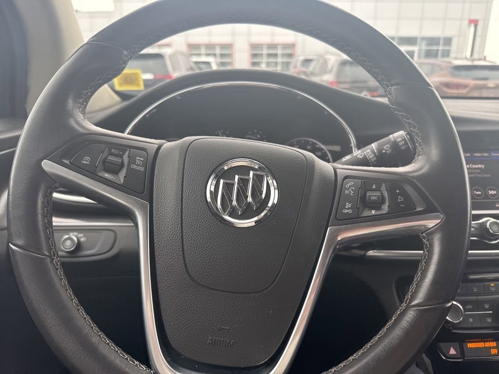Used 2022 Buick Encore Preferred w/ Safety Package image 21