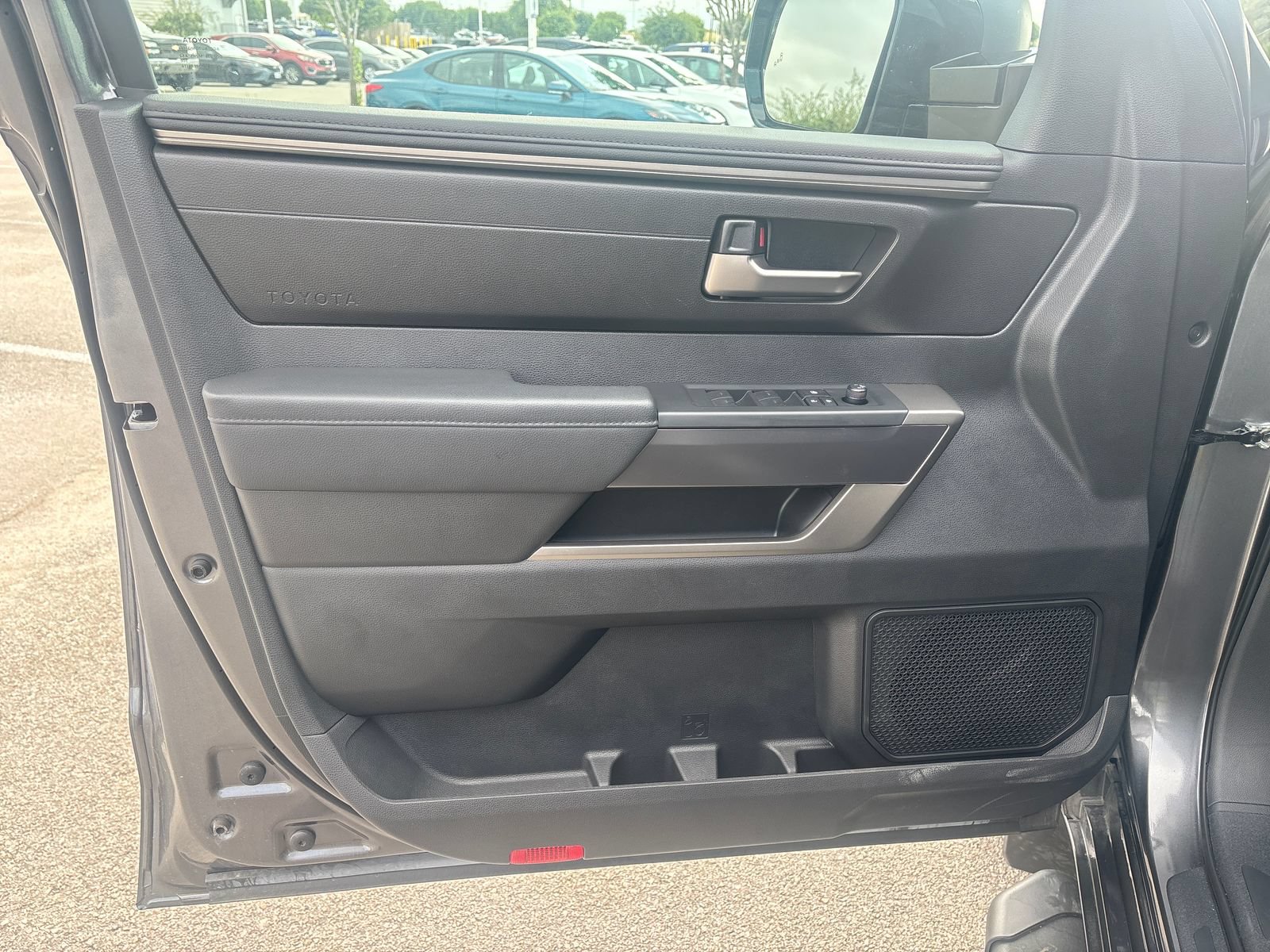 Used 2026 Toyota Tundra SR5 w/ SR5 Convenience Package AWD/4WD image 26