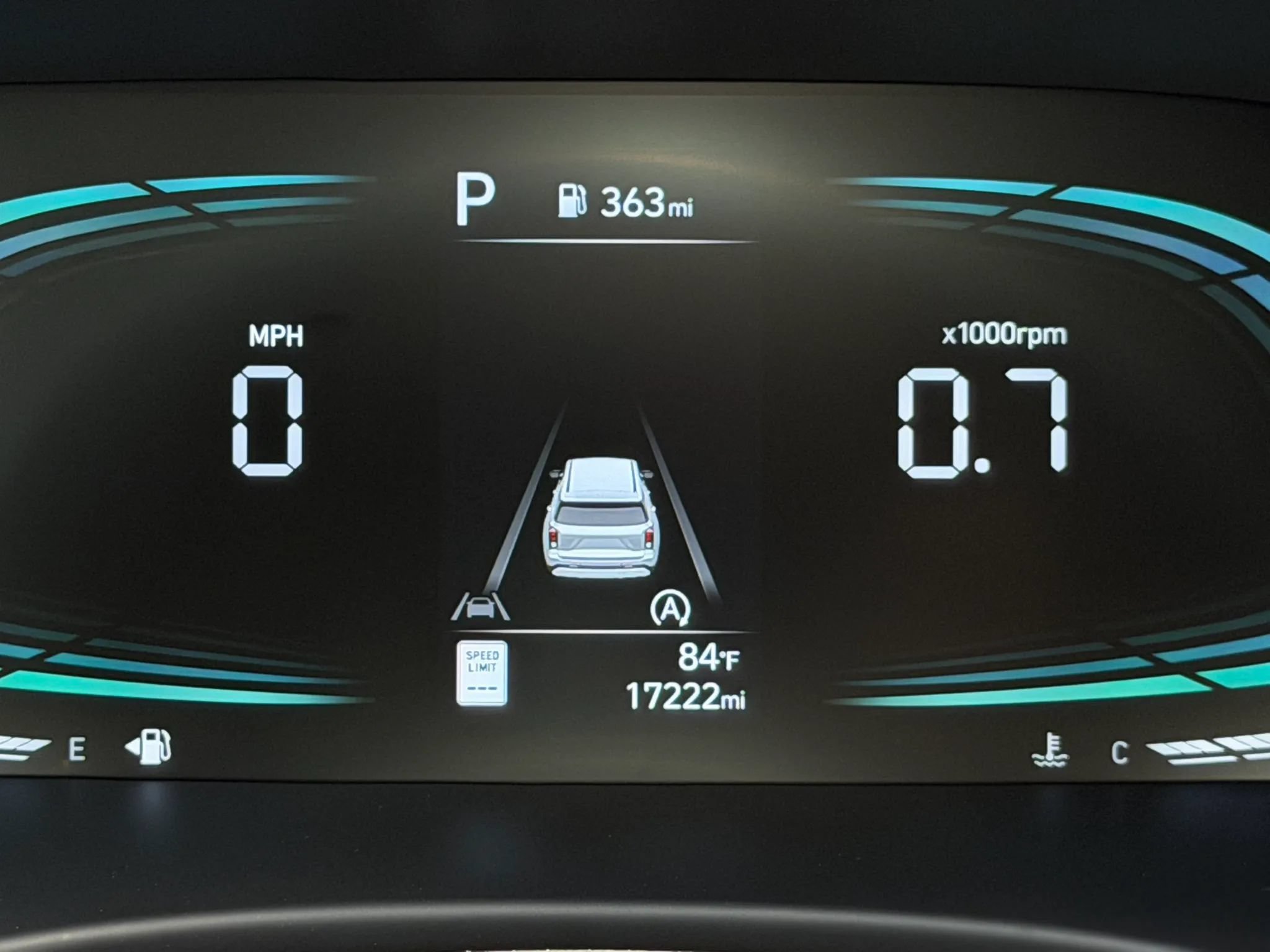 Used 2025 Hyundai Palisade SEL FWD image 13