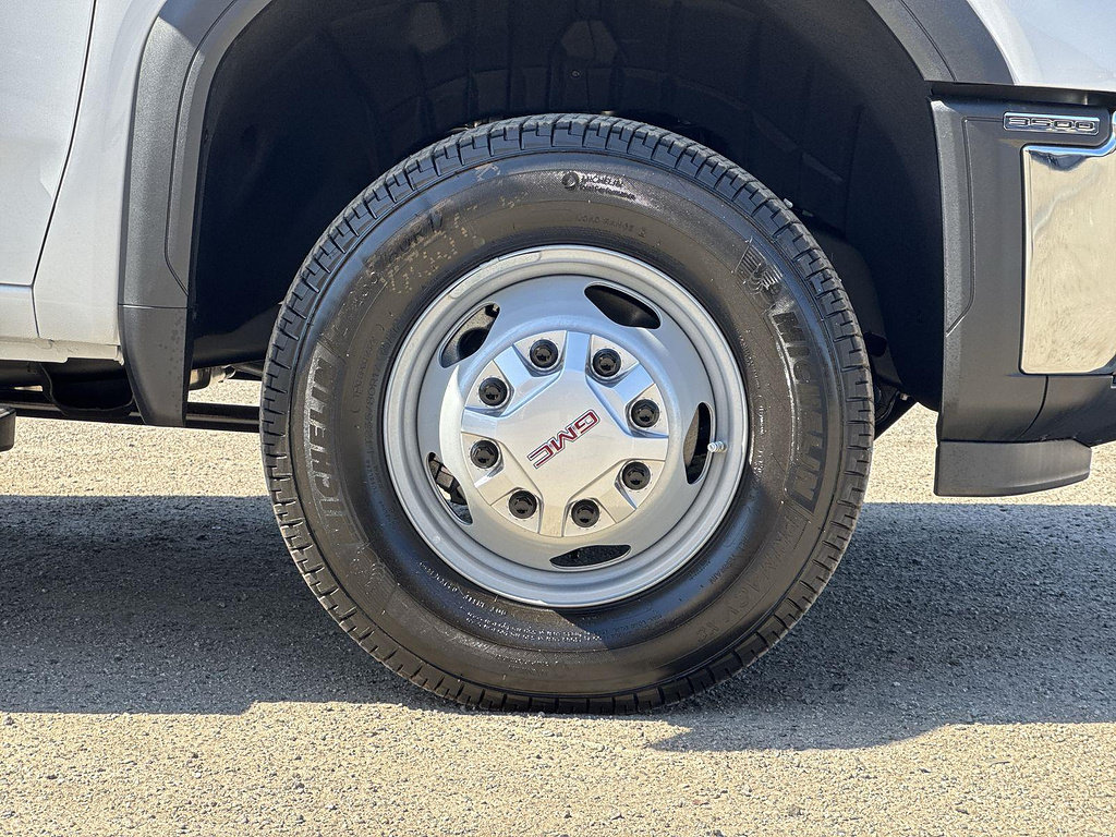 New 2026 GMC Sierra 3500 Pro RWD image 26